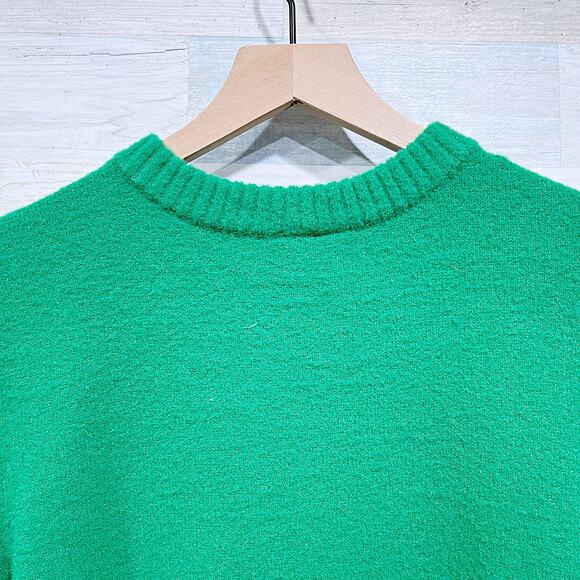 WICKED x Target Graphic Logo Sweater Green Pink Paul Tazewell NWT Womens XS - Picture 5 of 9